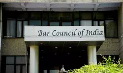 Bar Council Enrollment Fee Waiver Case: Supreme Court Issues Notice to BCI and BCUP [Read Judgement]
