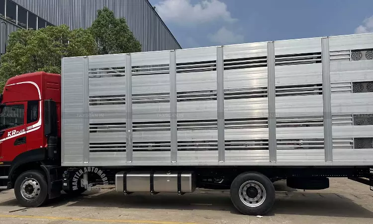Livestock Transporter Livestock Transporter