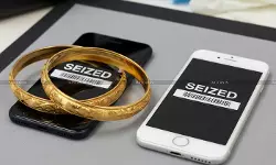 Delhi High Court, Gold Bangles, Wedding Gifts, 2 iPhones Seized Delhi High Court, Gold Bangles, Wedding Gifts, 2 iPhones Seized