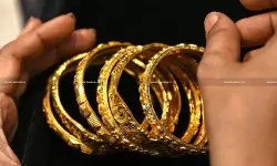 7 Gold Bangles Weighing 222 Grams Confiscated, Passenger Claims it belongs to 3 ladies: Delhi HC Allows to Challenge Customs Order [Read Order]