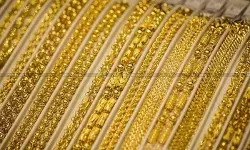 Customs Seizes 58-Gram Gold Chain: Delhi HC Orders Personal Hearing, Invalidates Personal Hearing Waiver Form Practice