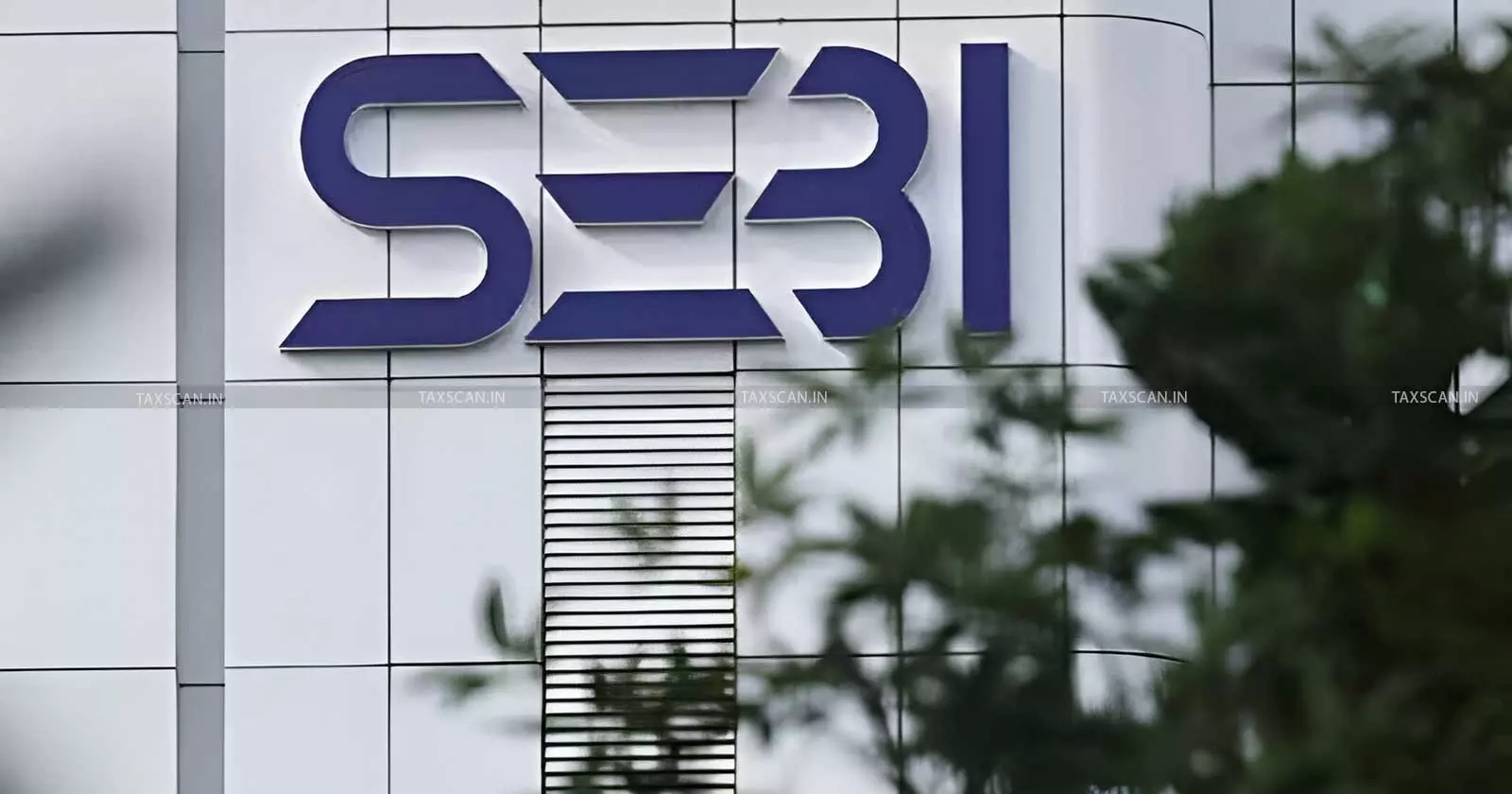 SEBI Amendment: ‘Independent Registered Valuers’ Replace ‘Merchant Bankers’ for ESOP and Sweat-Equity Valuations [Read Circular]