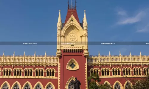 Vesting of Assets in Official Liquidator Post‑Winding‑Up No Basis to Quash Criminal Case against Petitioner: Calcutta HC [Read Order]