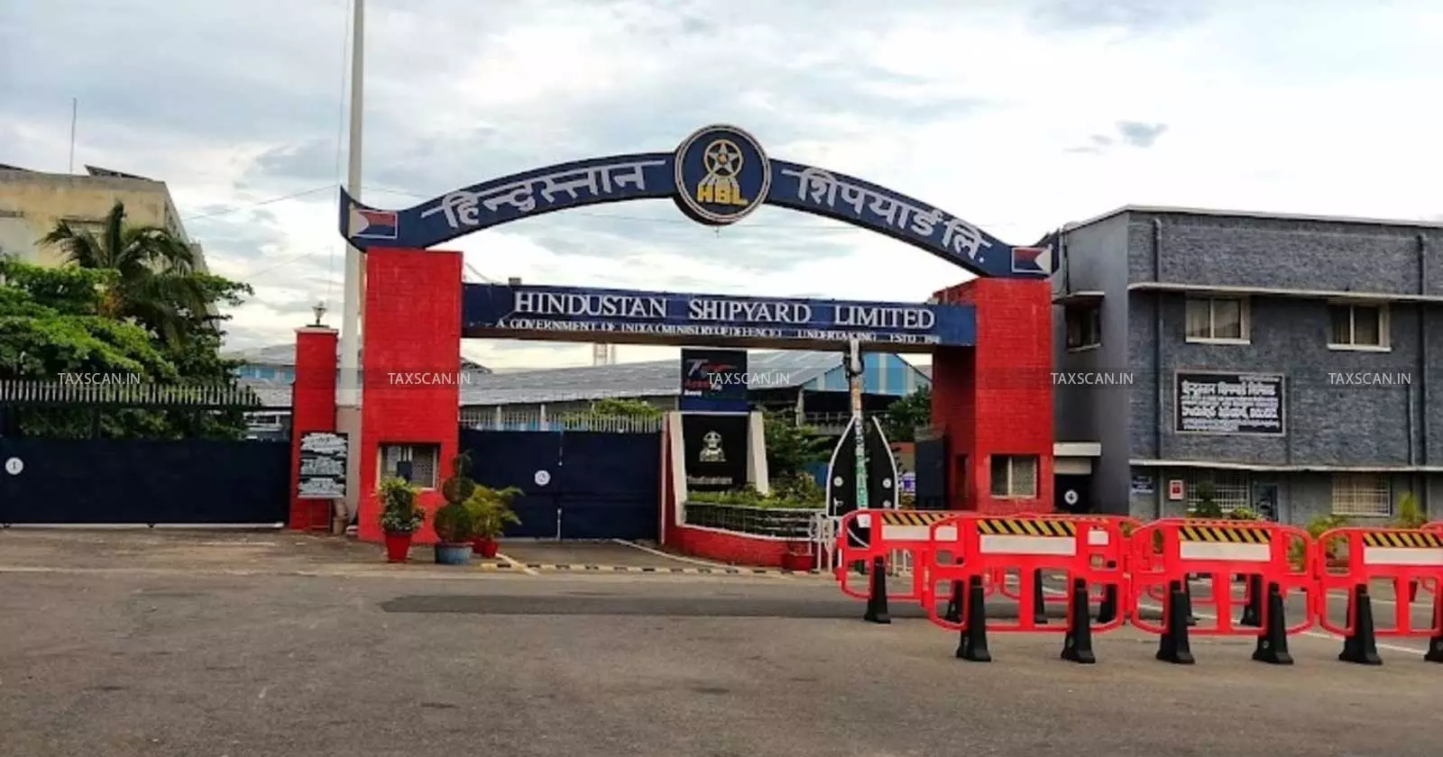 Hindustan Shipyard Liable Include Travel Accommodation Costs Consultants Service Tax Value CESTAT